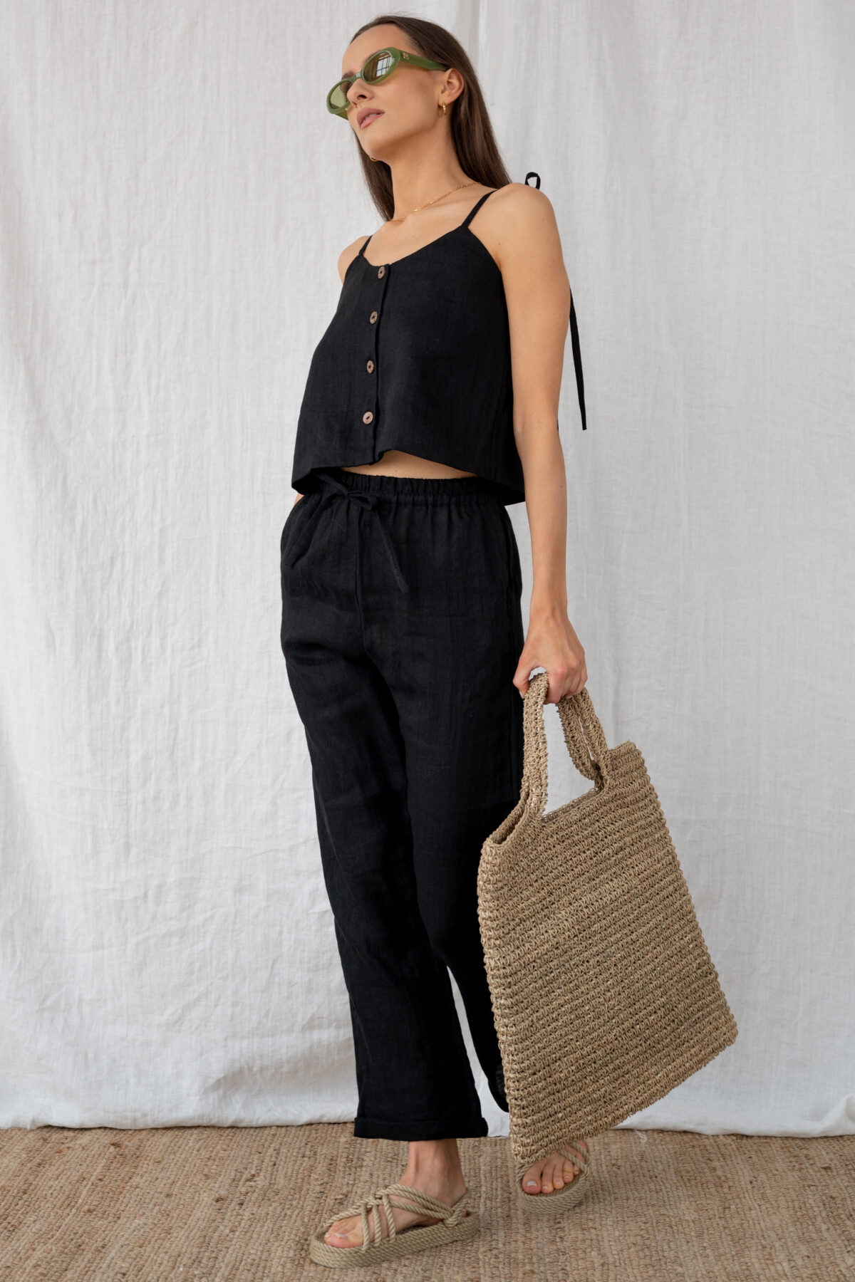 LINEN CLASSY TOP - BLACK - obrazek 4