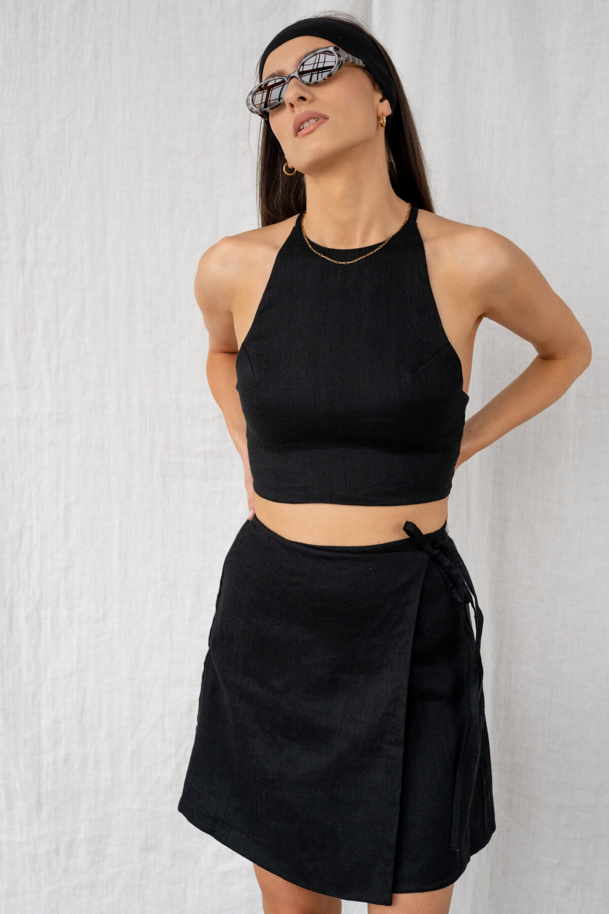LINEN TIED UP TOP - BLACK - obrazek 3