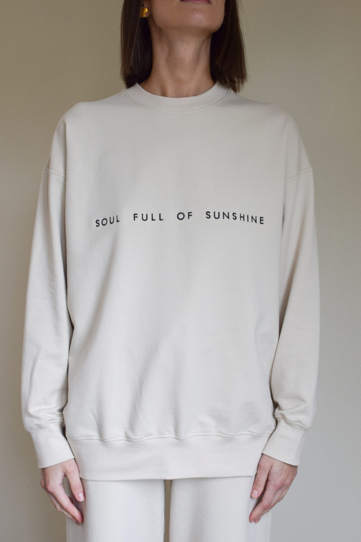 Bluza z haftem “SOUL FULL OF SUNSHINE” Light Sand