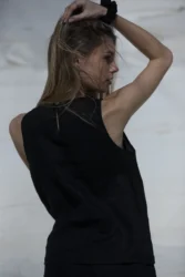 Lniana prosta bluzka pure – czarny