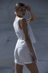 Lniane szorty z wysokim stanem base – smietankowy bialy