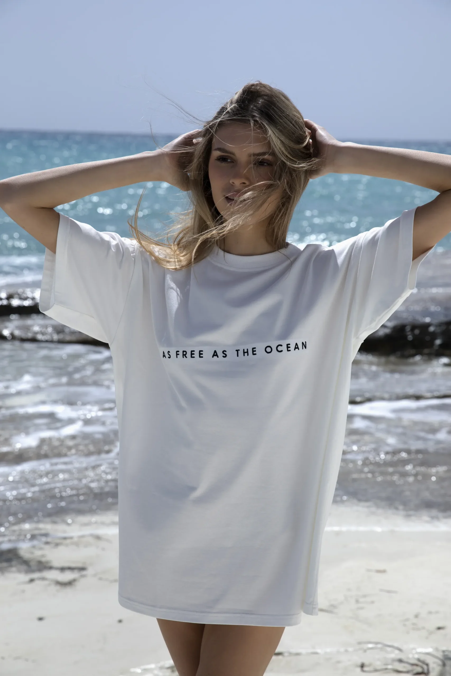 T-Shirt z haftem