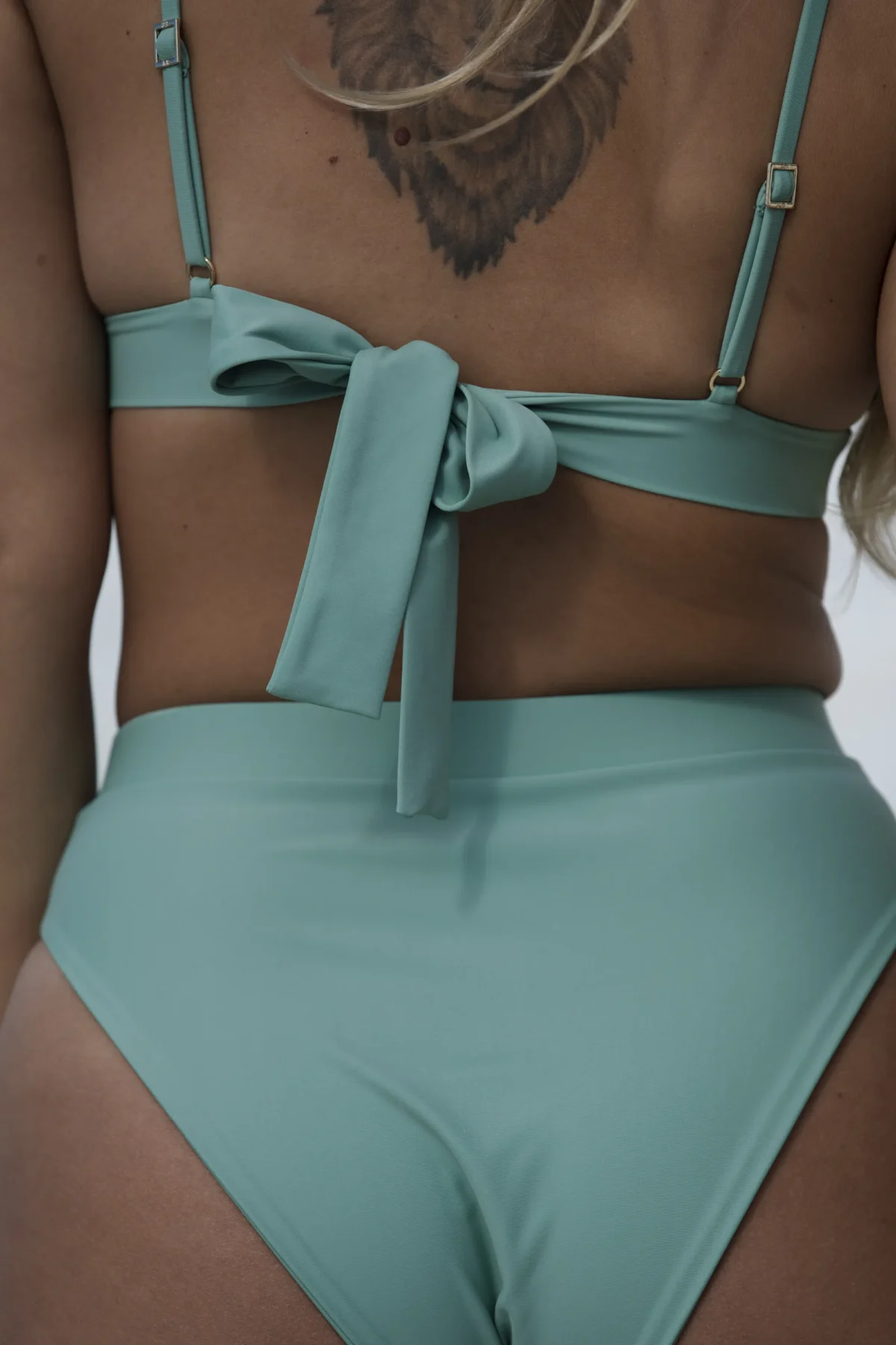 Triangle Aqua