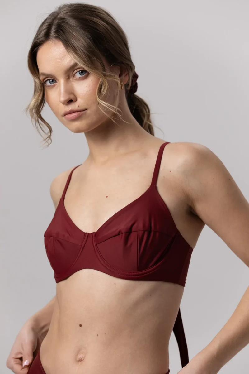 Shape - gora stroju kapielowego Burgundy