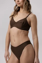 Shape - gora stroju kapielowego Wood