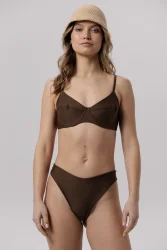 Shape - gora stroju kapielowego Wood