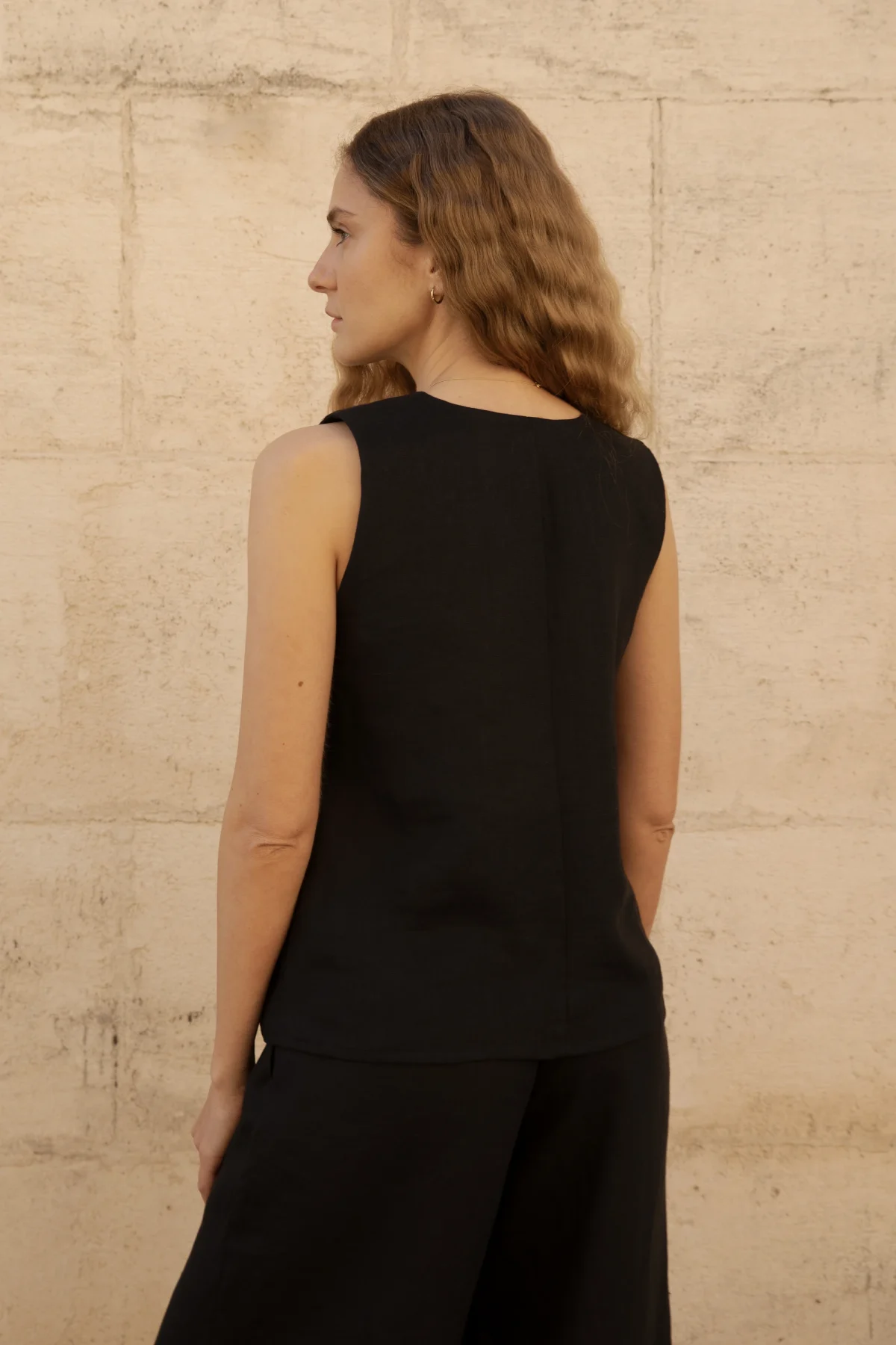 Lniana bluzka V Harmony - Black