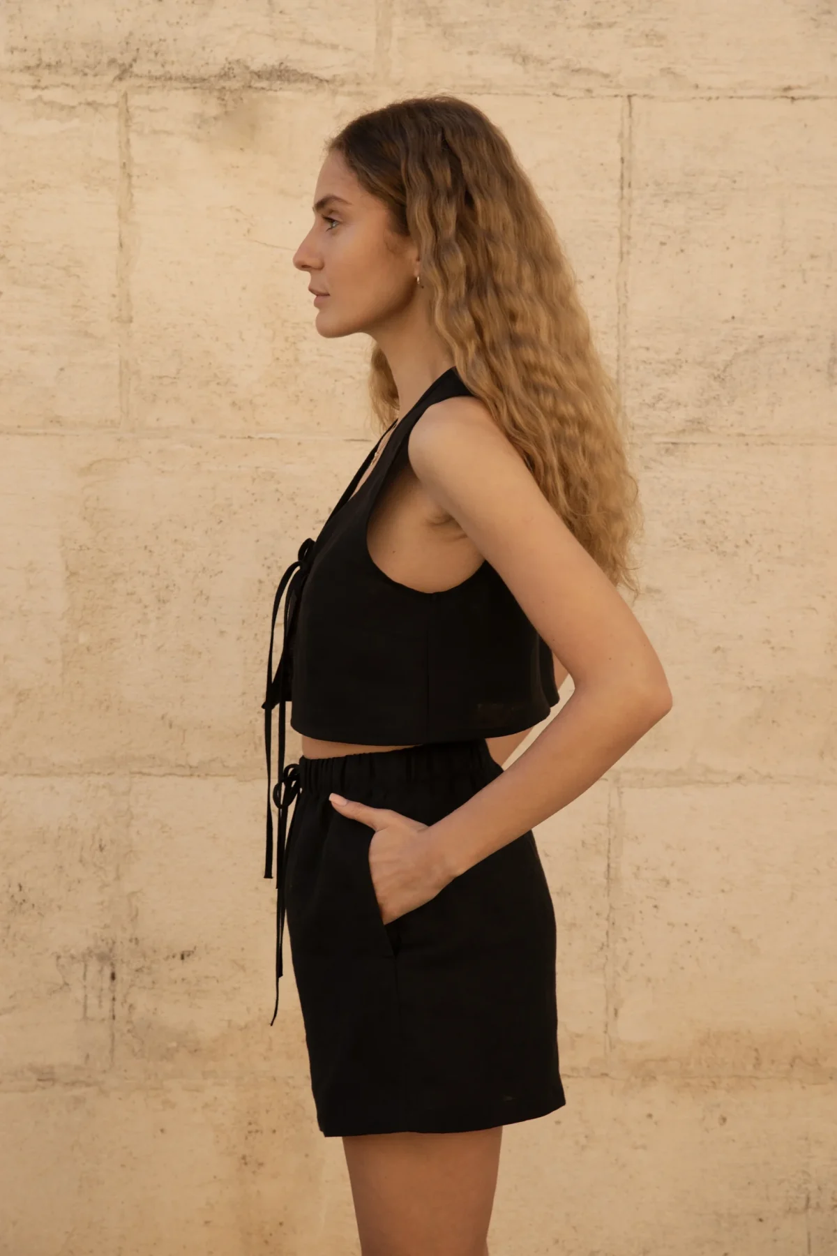 Lniany top V Bow - Black
