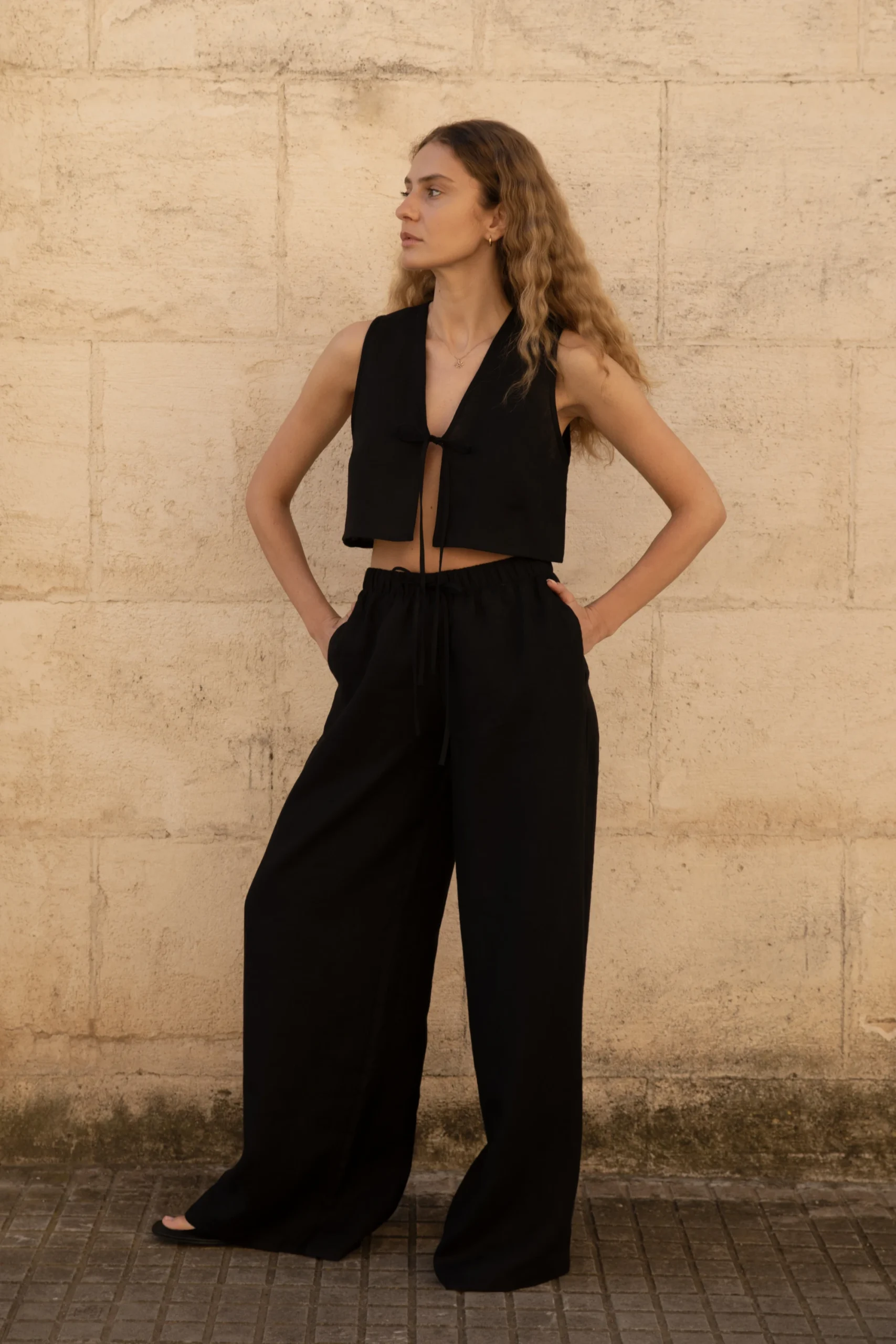 Lniane spodnie Essence - Black