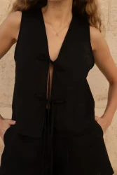 Lniana bluzka V Bow - Black