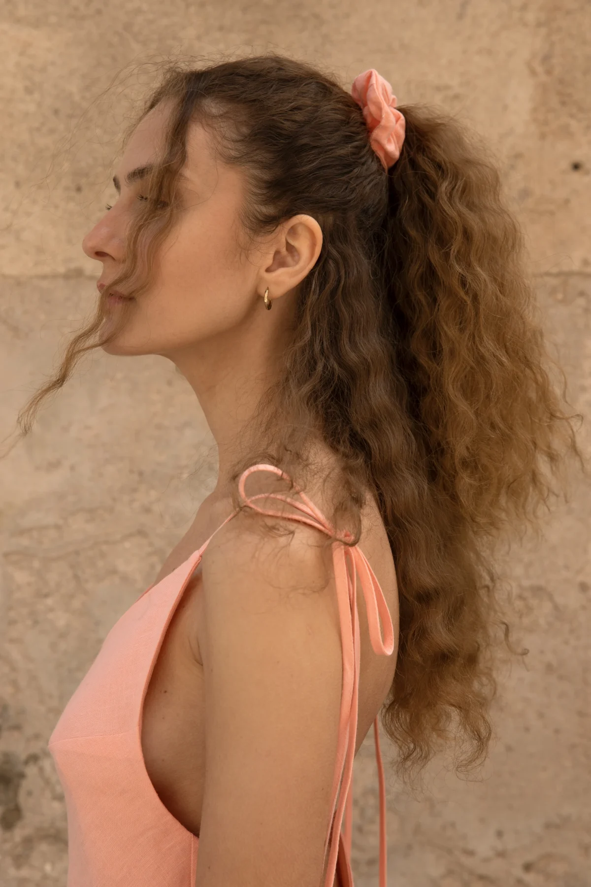 Lniana gumka Scrunchie - Peachy Rose