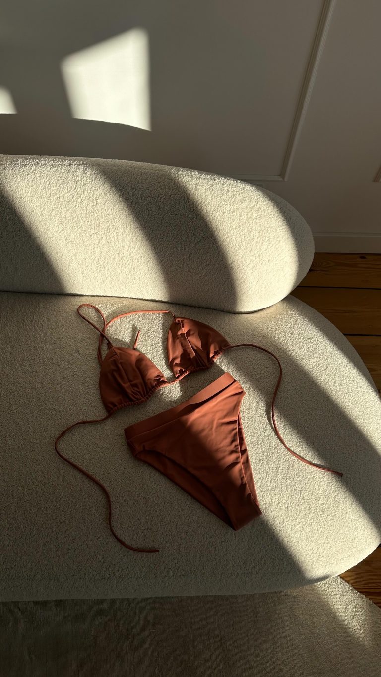 Instagram post from korneliarataj. This post is in position 1.